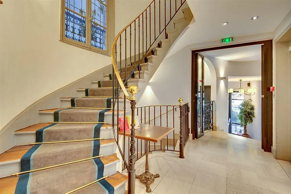 Hotel Grand Des Gobelins 3*