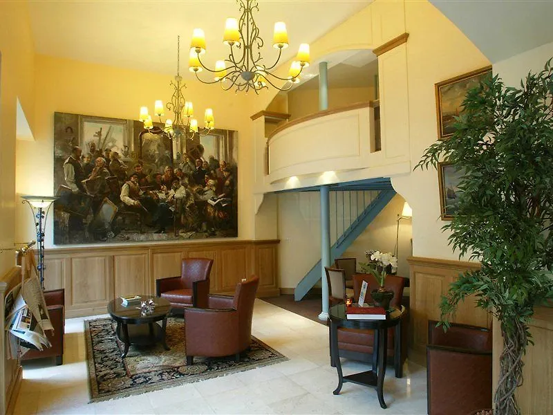 מלון Grand Des Gobelins 3*